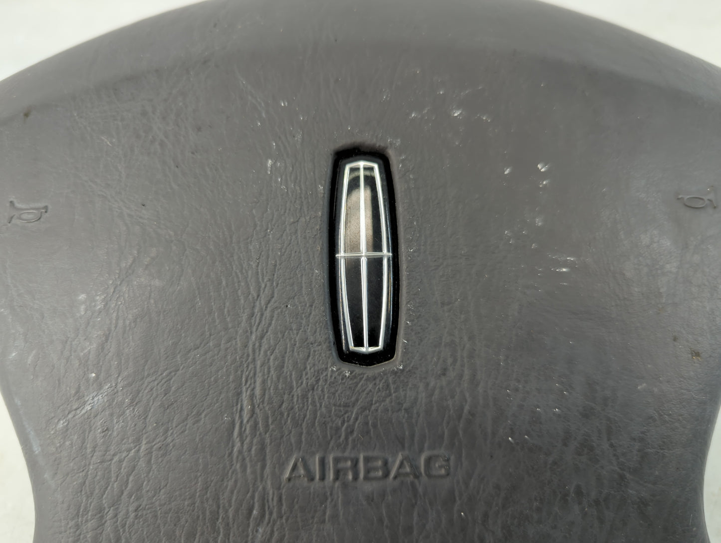 2000 Lincoln Ls Air Bag Driver Left Steering Wheel Mounted P/N:1AHA309M10010 Fits OEM Used Auto Parts - Oemusedautoparts1.co