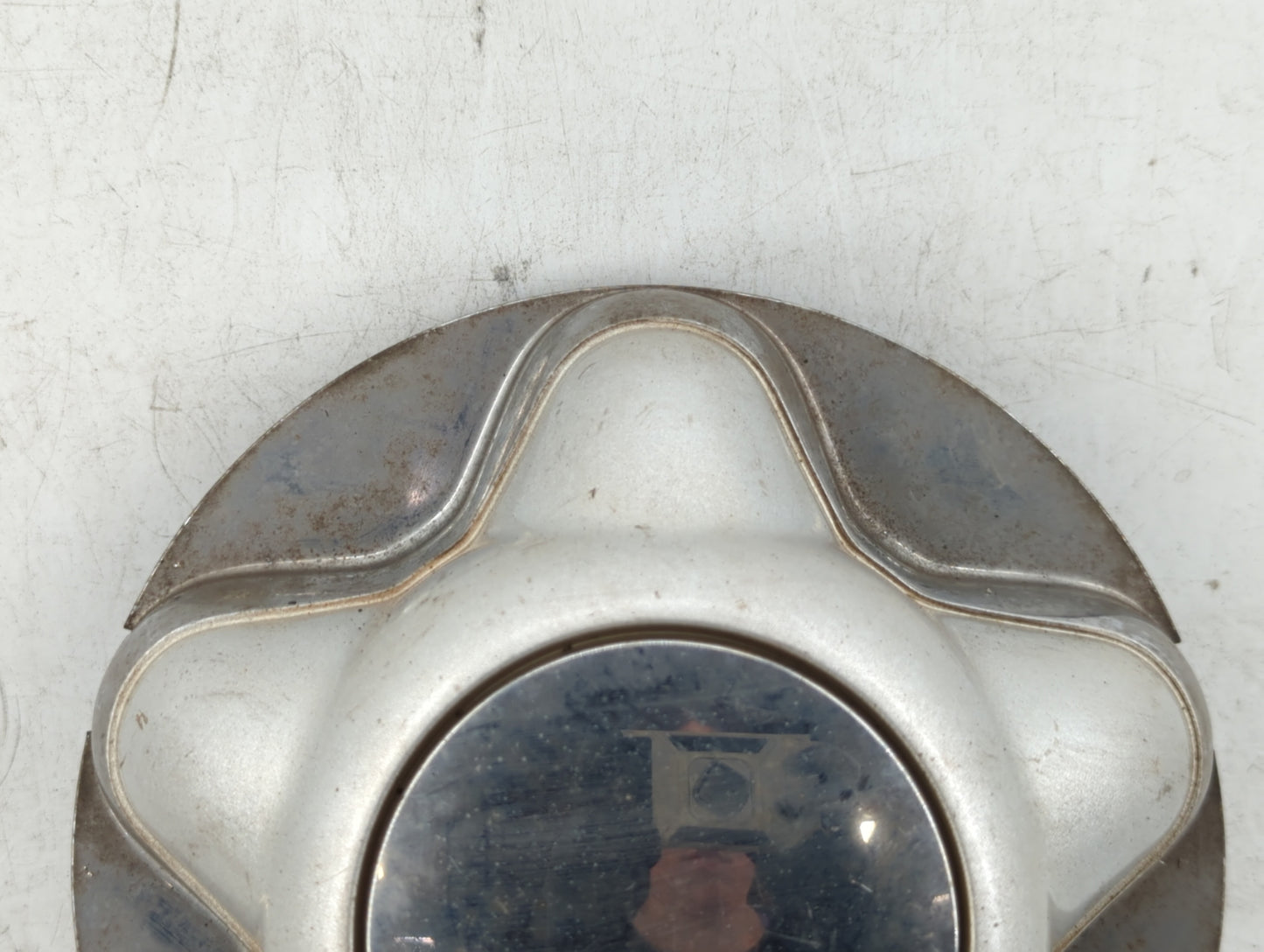 2000 Lincoln Navigator Rim Wheel Center Cap - Oemusedautoparts1.com