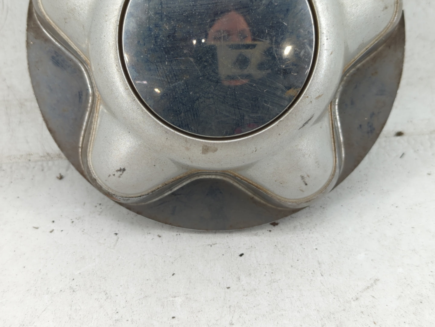 2000 Lincoln Navigator Rim Wheel Center Cap - Oemusedautoparts1.com