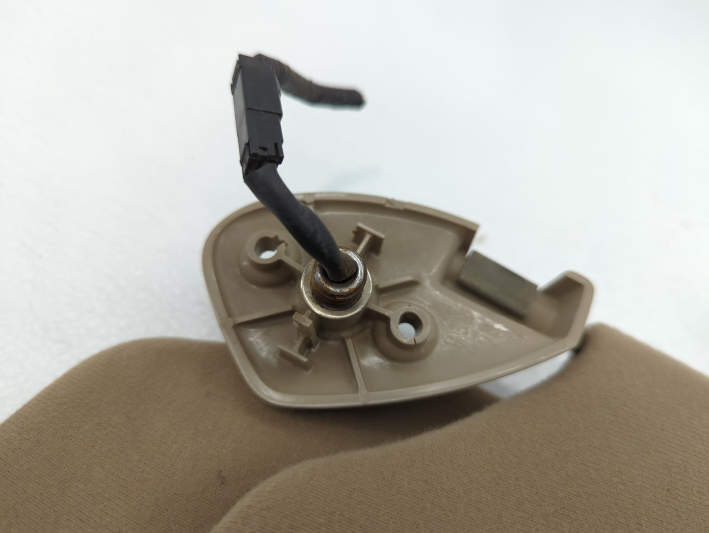 2000 Lincoln Navigator Sun Visor Shade Replacement Driver Left Mirror Fits OEM Used Auto Parts - Oemusedautoparts1.com