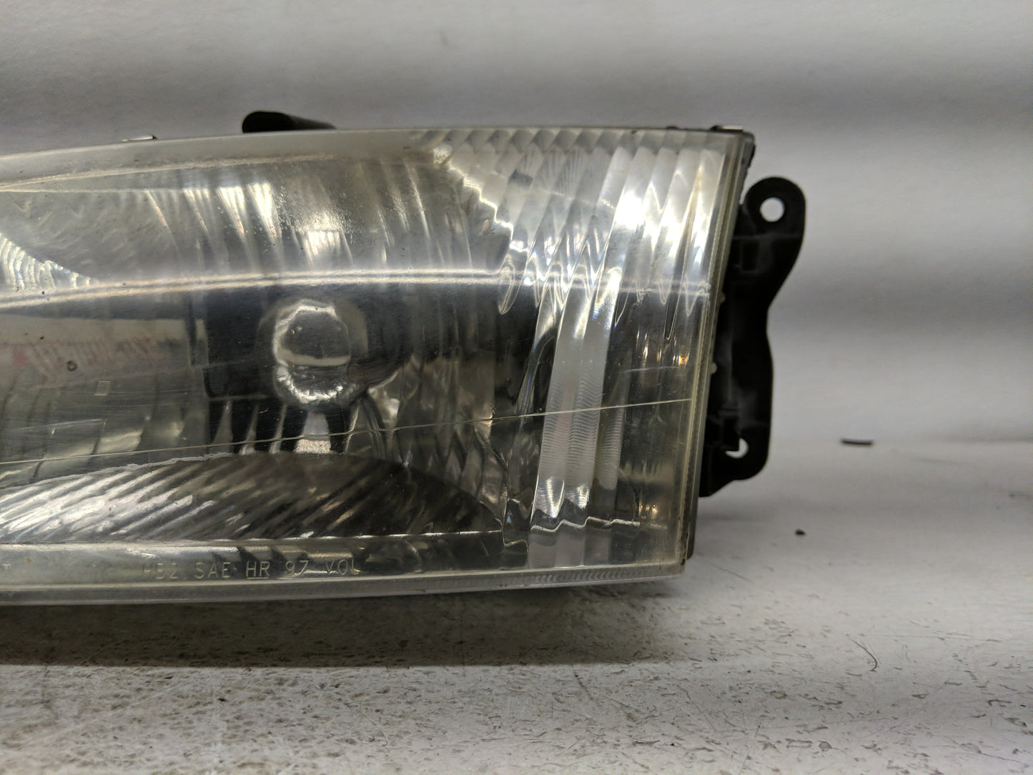 2000-2002 Mazda 626 Driver Left Oem Head Light Headlight Lamp - Oemusedautoparts1.com