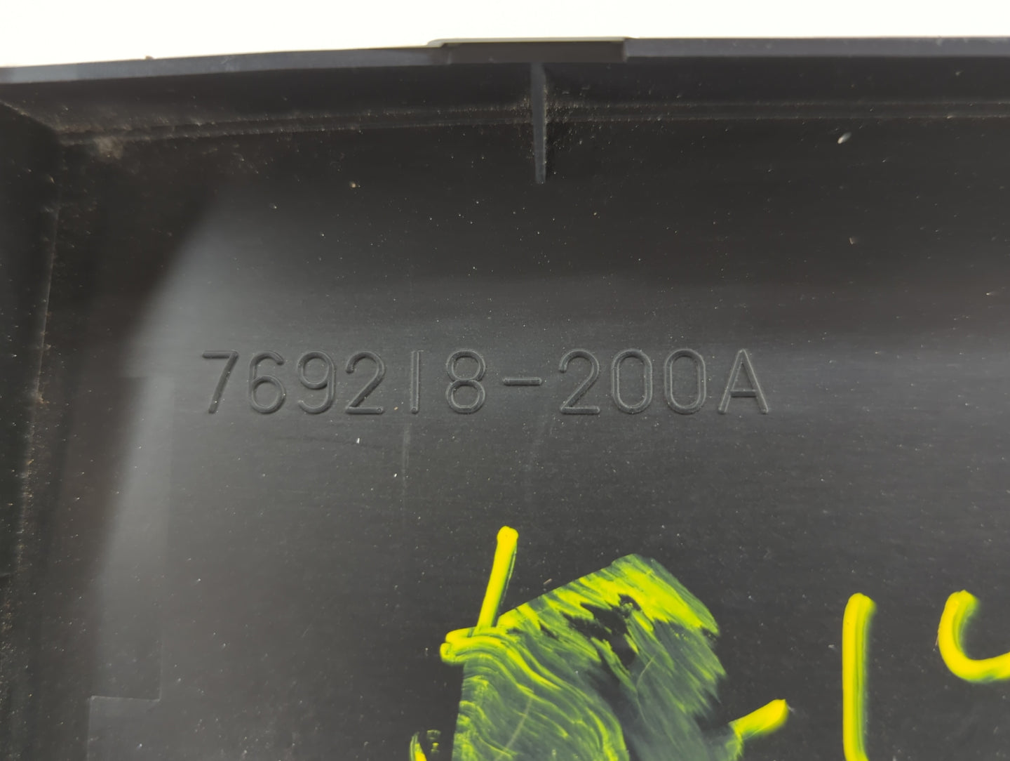 2000 Mazda 626 Instrument Cluster Speedometer Gauges Fits OEM Used Auto Parts - Oemusedautoparts1.com