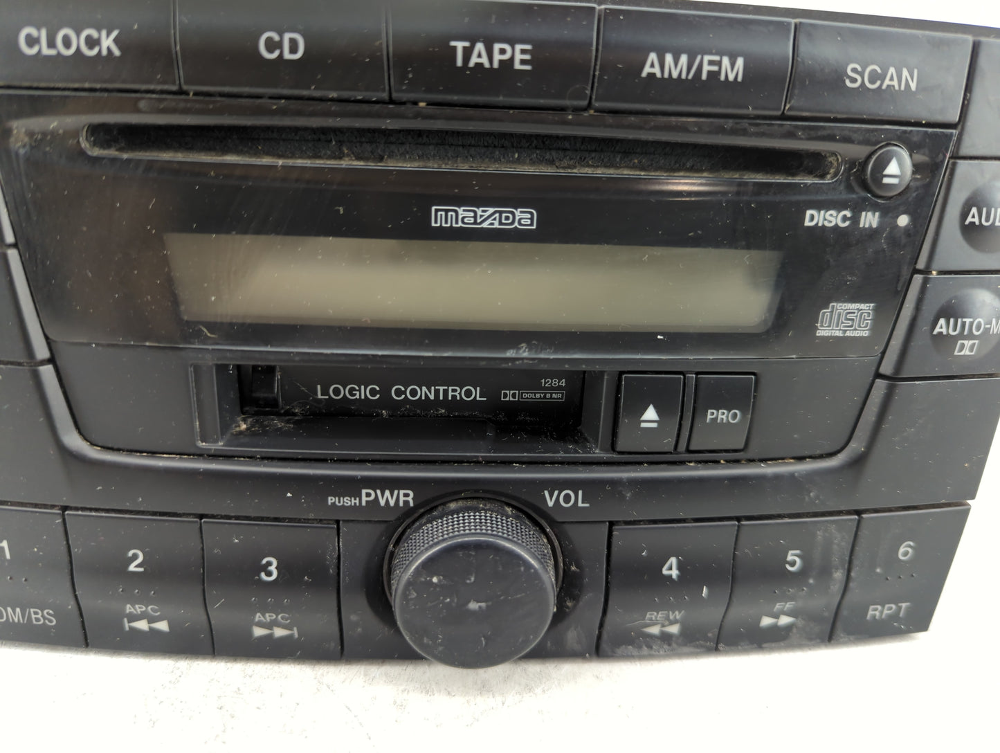2000-2001 Mazda Mpv Radio AM FM Cd Player Receiver Replacement P/N:LC77669T0B Fits Fits 2000 2001 OEM Used Auto Parts - Oemu