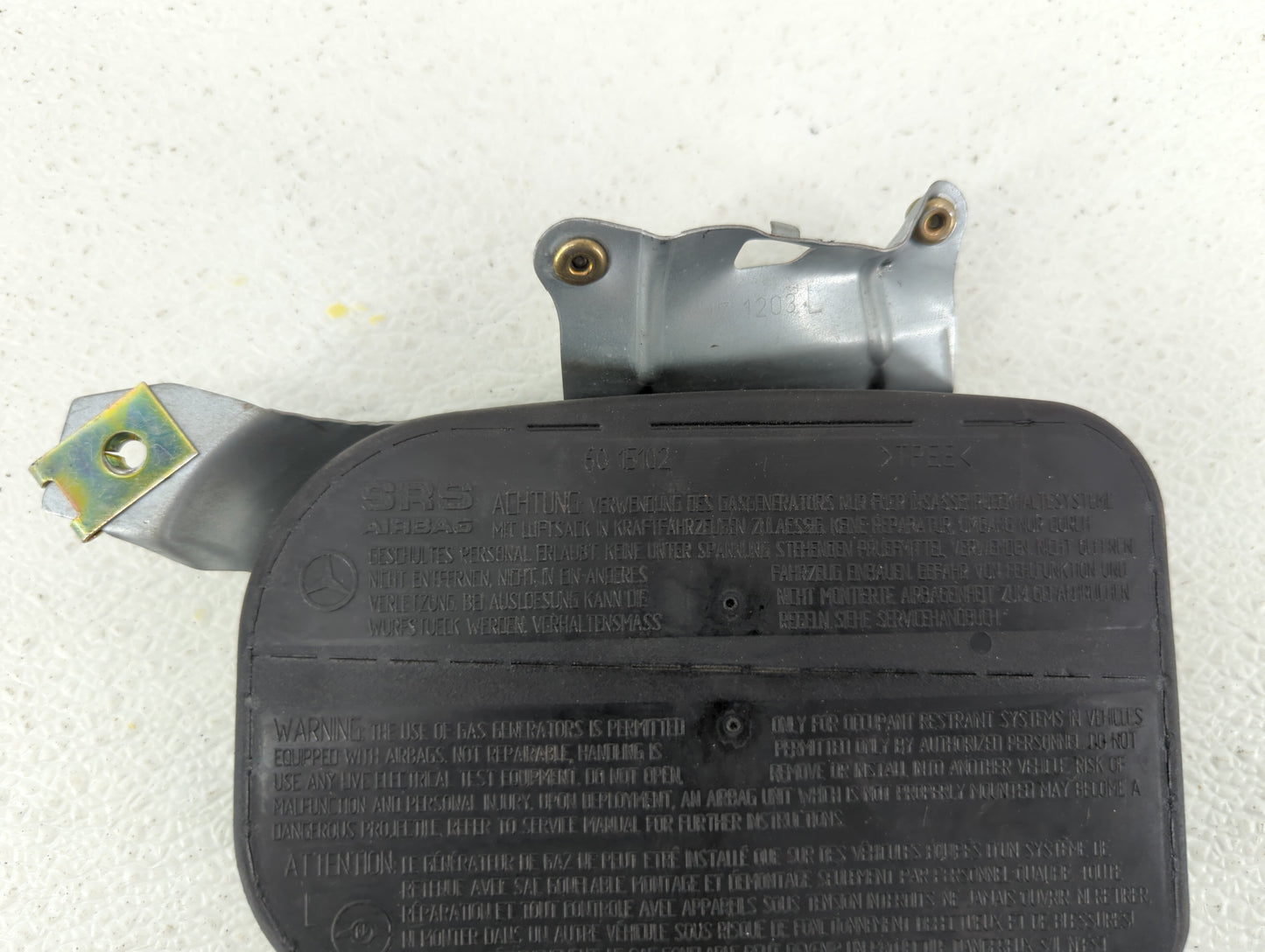 2000-2003 Mercedes-Benz E320 Air Bag Driver Left Knee OEM P/N:BAM-PT1-1028 Fits Fits 2000 2001 2002 2003 OEM Used Auto Parts