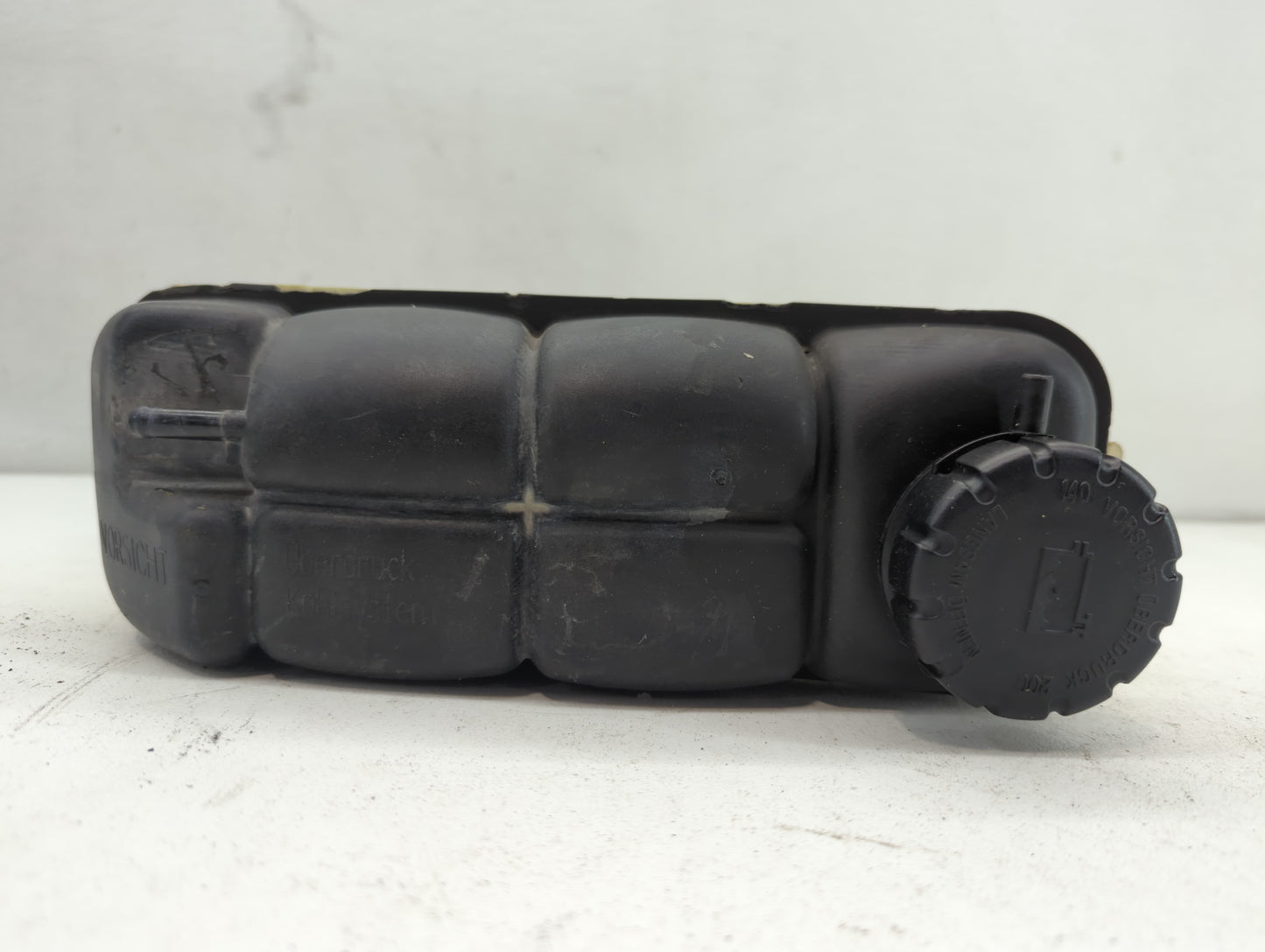1999 Mercedes-benz E320 Windshield Washer Fluid Reservoir Bottle Oem - Oemusedautoparts1.com