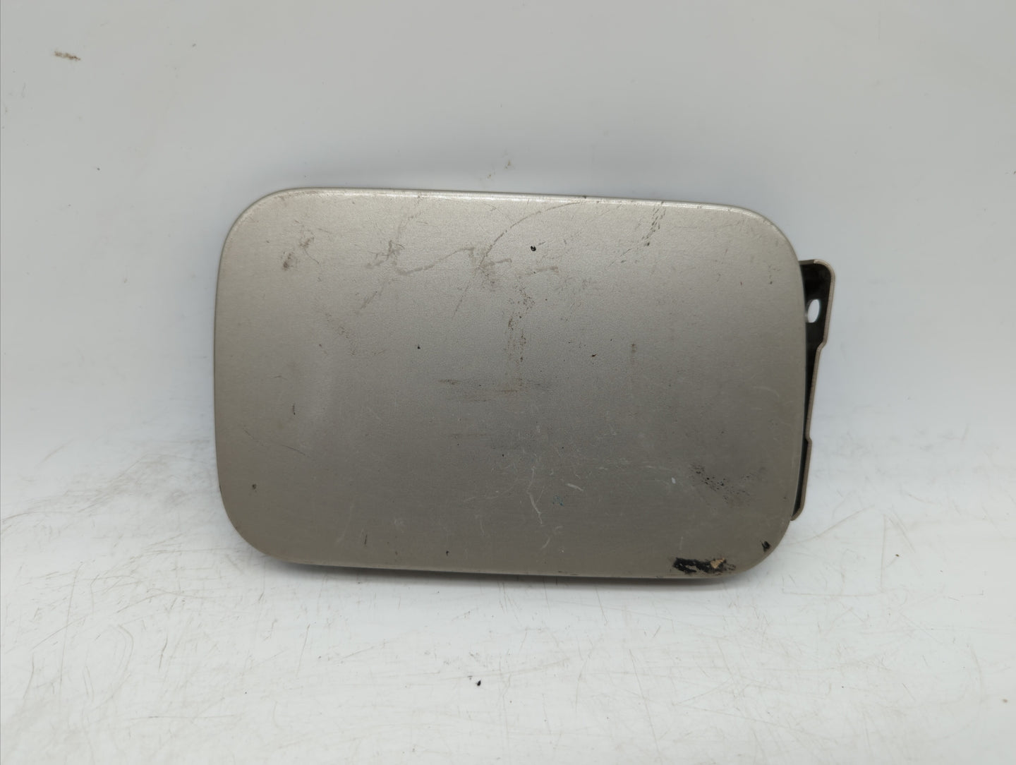 2000 Mercedes-benz E400 Fuel Tank Door Lid Gas Tank Silver - Oemusedautoparts1.com