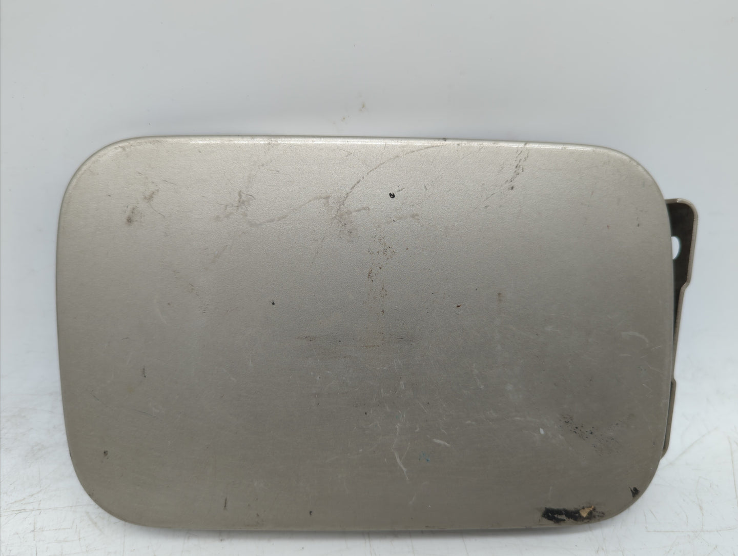 2000 Mercedes-benz E400 Fuel Tank Door Lid Gas Tank Silver - Oemusedautoparts1.com