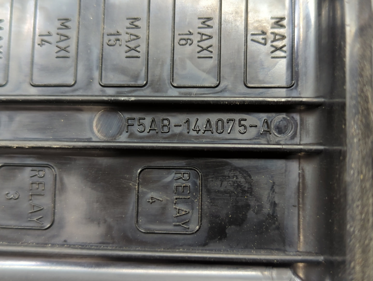 2000 Mercury Grand Marquis Fusebox Fuse Box Panel Relay Module P/N:F5AB-14A075-A Fits OEM Used Auto Parts - Oemusedautoparts