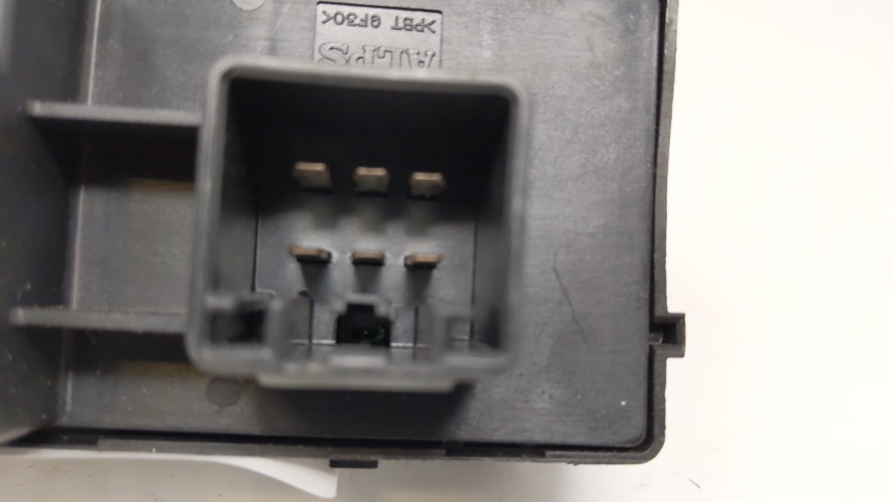 2000 Mercury Sable Master Power Window Switch Replacement Driver Side Left Fits OEM Used Auto Parts - Oemusedautoparts1.com