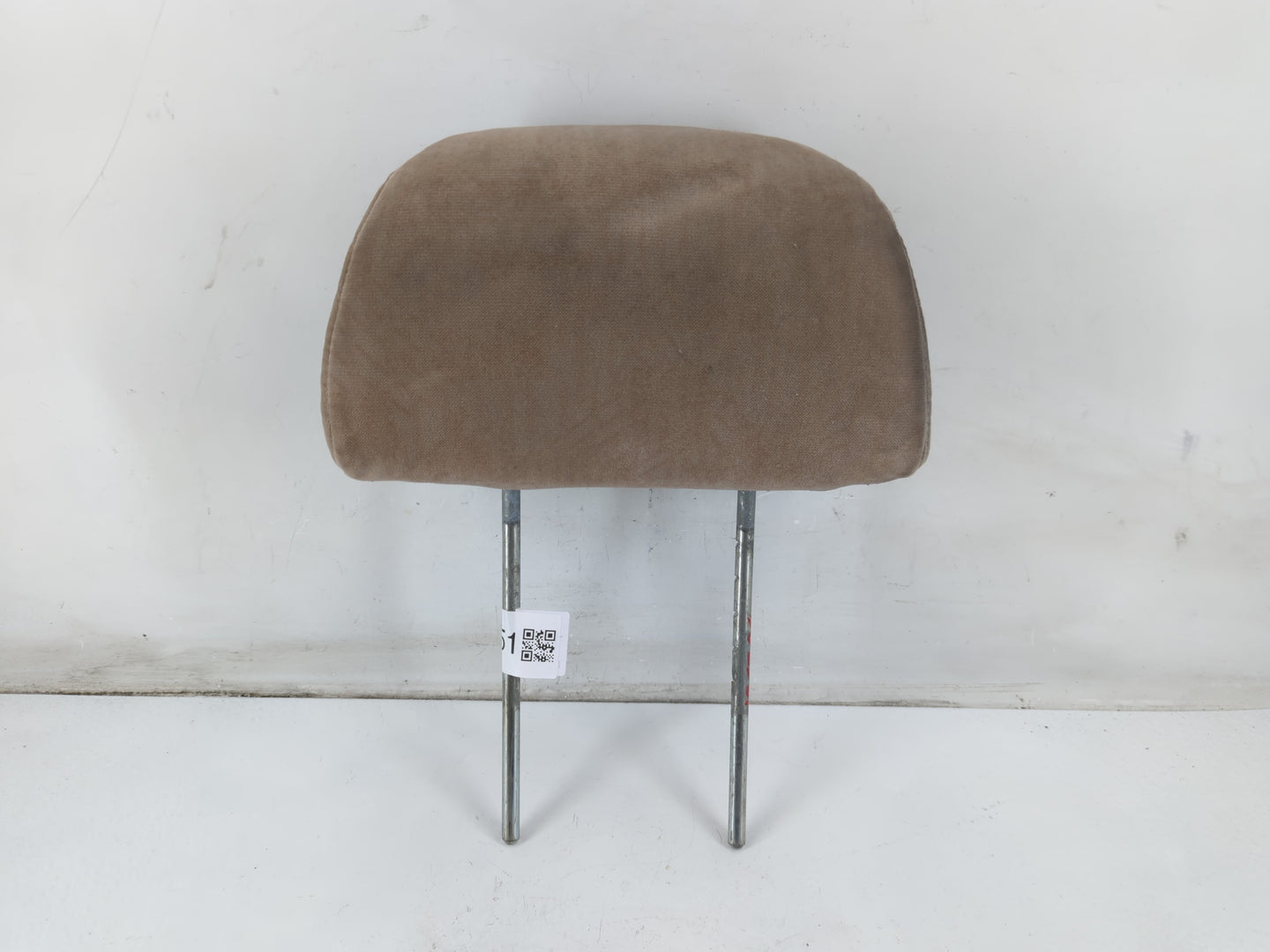 2000 Mitsubishi Eclipse Headrest Head Rest Front Driver Passenger Seat Fits OEM Used Auto Parts - Oemusedautoparts1.com