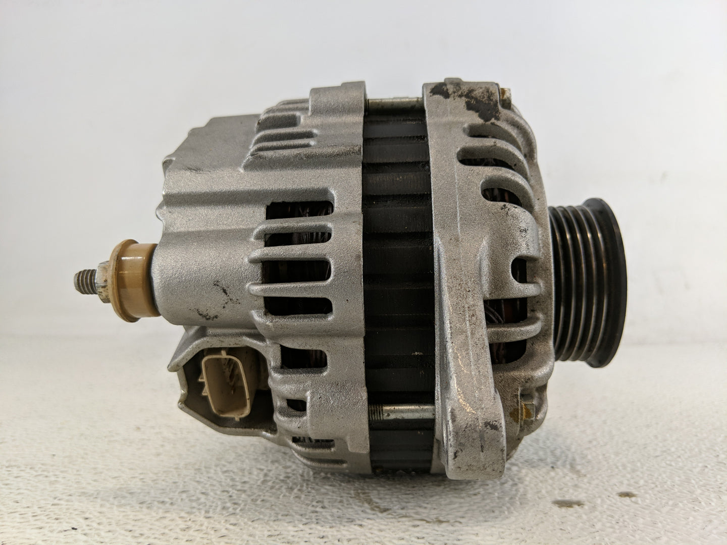 2000-2005 Mitsubishi Eclipse Alternator Replacement Generator Charging Assembly Engine OEM Fits Fits 2000 2001 2002 2003 200