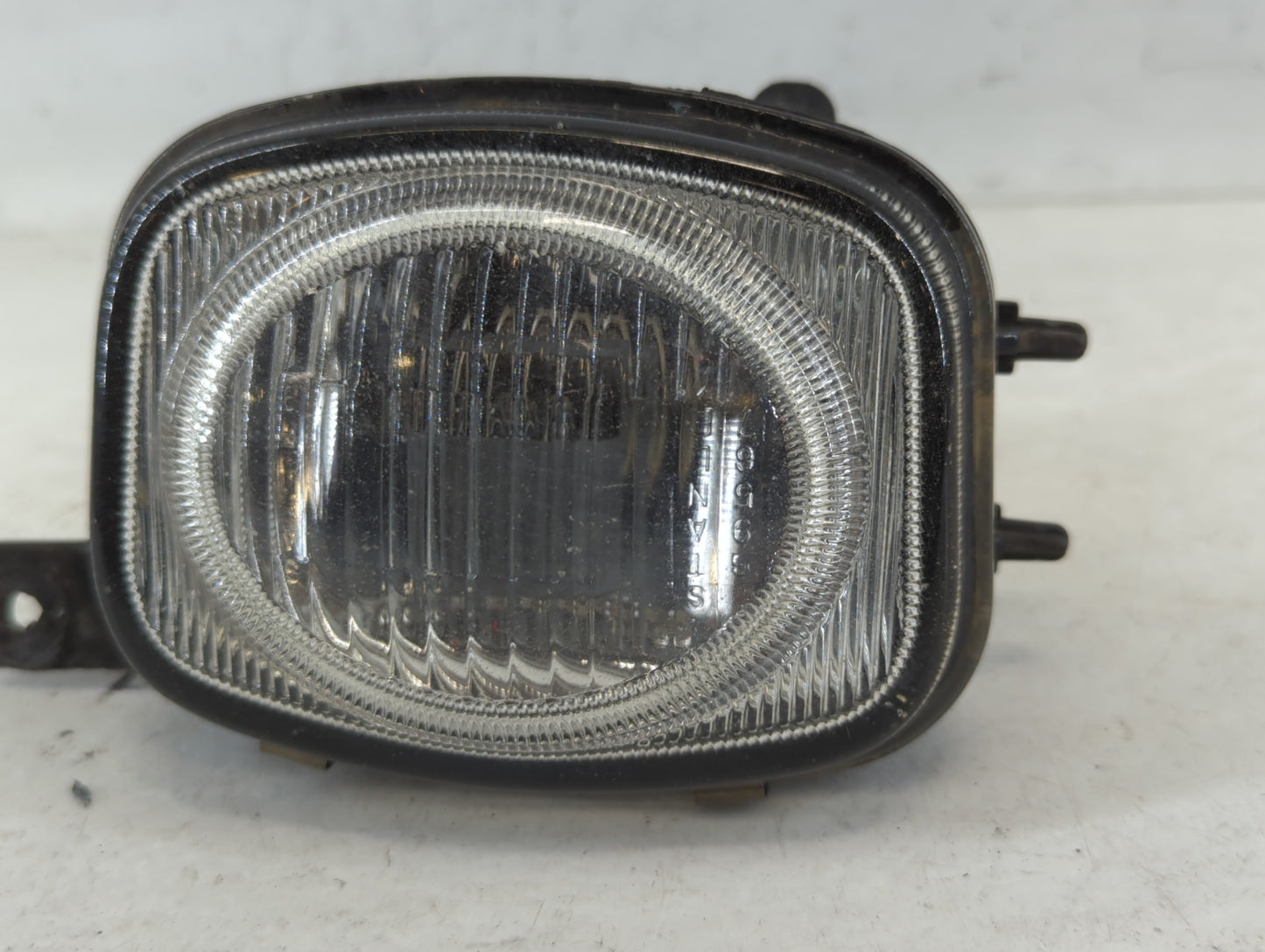 2000-2002 Mitsubishi Eclipse Passenger Right Oem Fog Light Lamp - Oemusedautoparts1.com