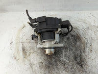 2000 Mitsubishi Eclipse Engine Ignition Distributor OEM P/N:TOT57871 Fits Fits 2001 OEM Used Auto Parts - Oemusedautoparts1.