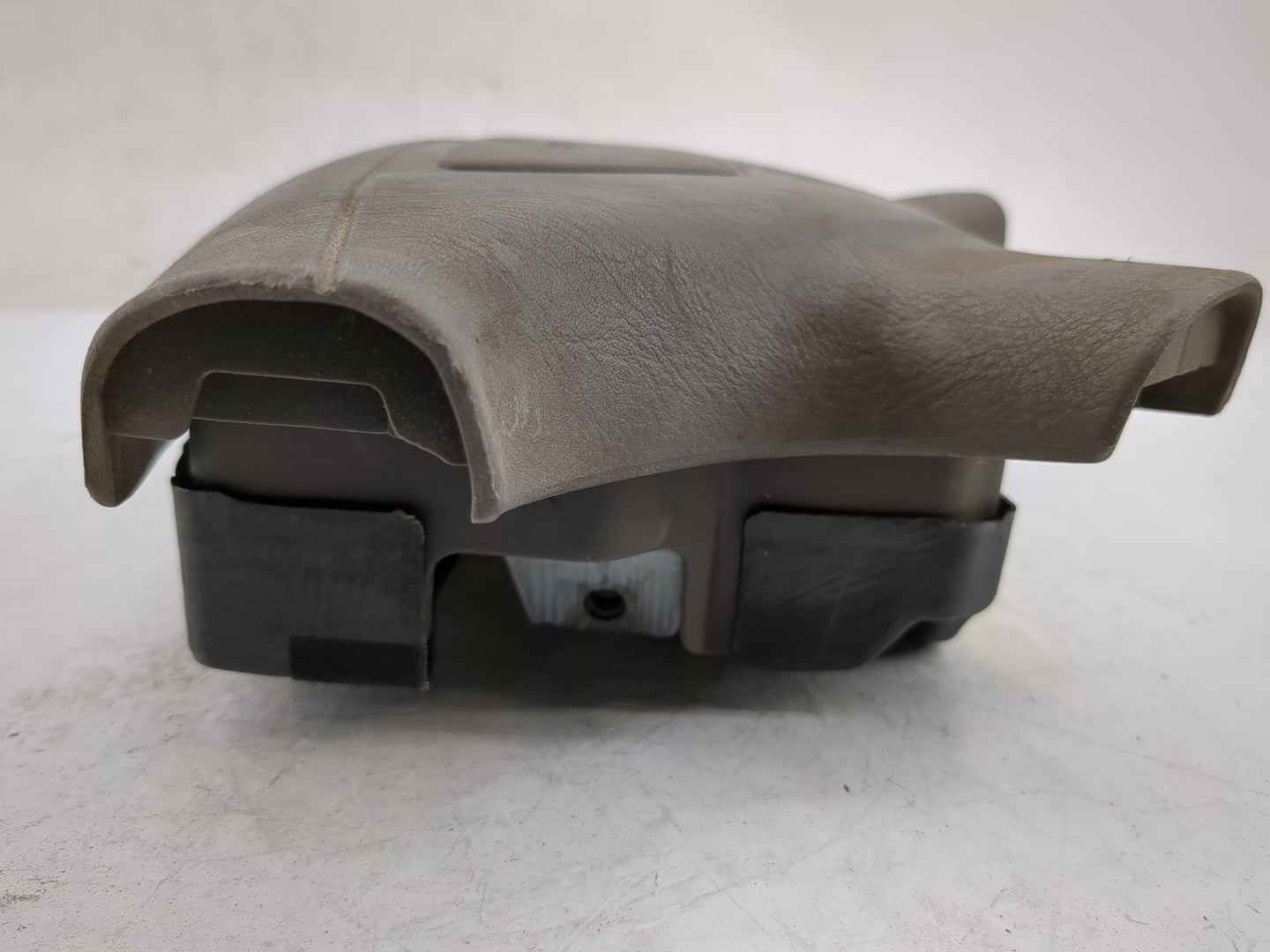 1998-2000 Mitsubishi Montero Air Bag Driver Left Steering Wheel Mounted P/N:603947800Z16 Fits Fits 1998 1999 2000 OEM Used A