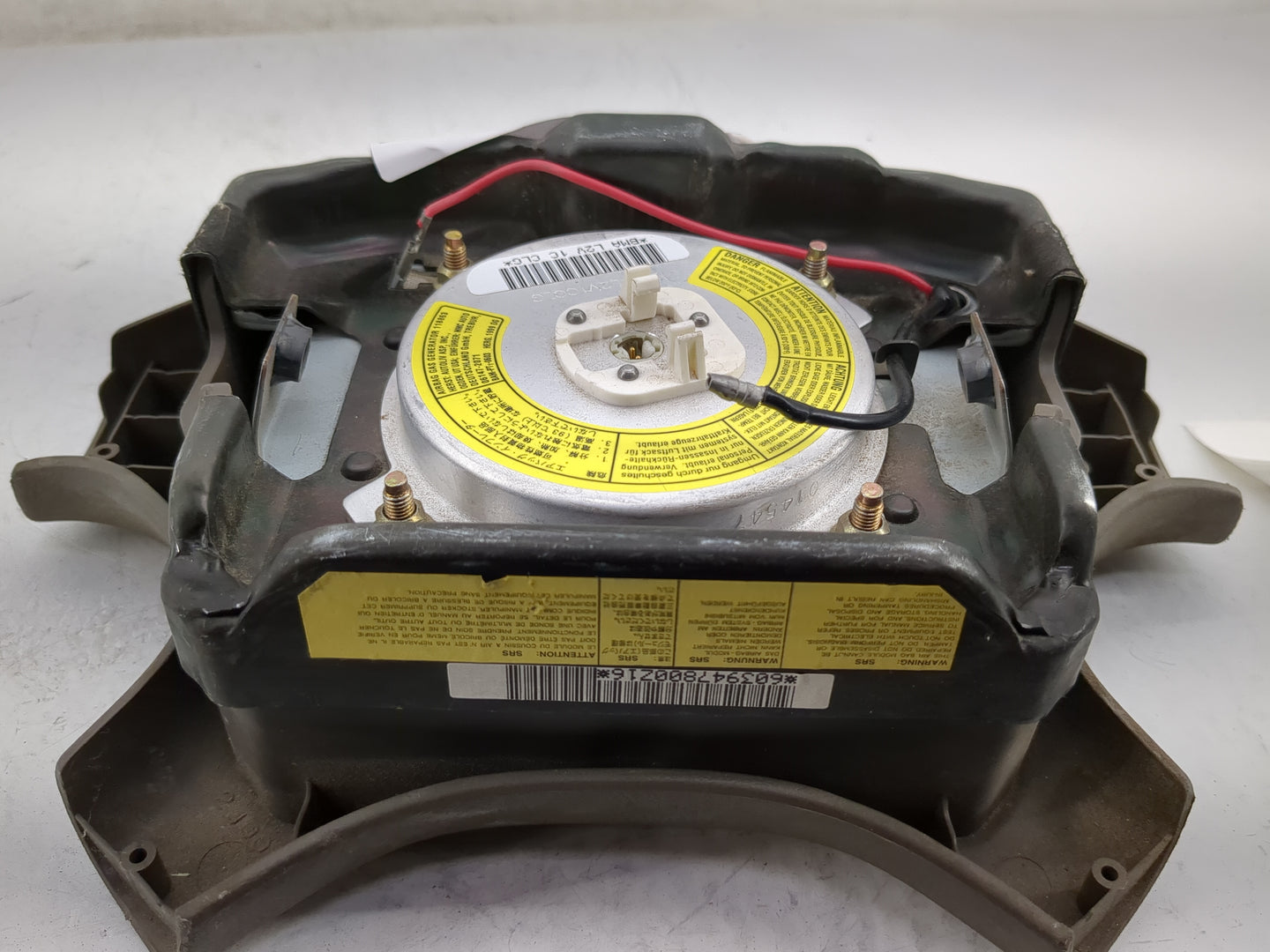 1998-2000 Mitsubishi Montero Air Bag Driver Left Steering Wheel Mounted P/N:603947800Z16 Fits Fits 1998 1999 2000 OEM Used A
