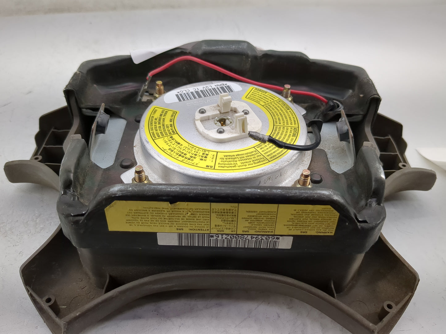 1998-2000 Mitsubishi Montero Air Bag Driver Left Steering Wheel Mounted P/N:603947800Z16 Fits Fits 1998 1999 2000 OEM Used A
