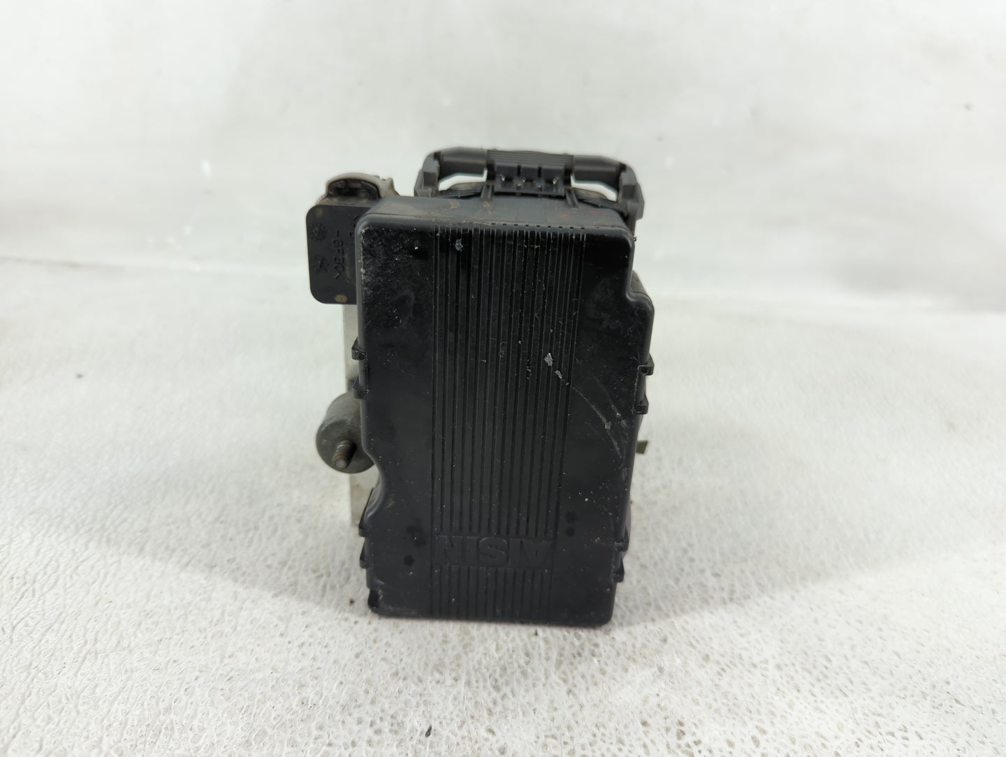 1997-2001 Mitsubishi Montero Sport ABS Pump Control Module Replacement Fits Fits 1997 1998 1999 2000 2001 OEM Used Auto Part