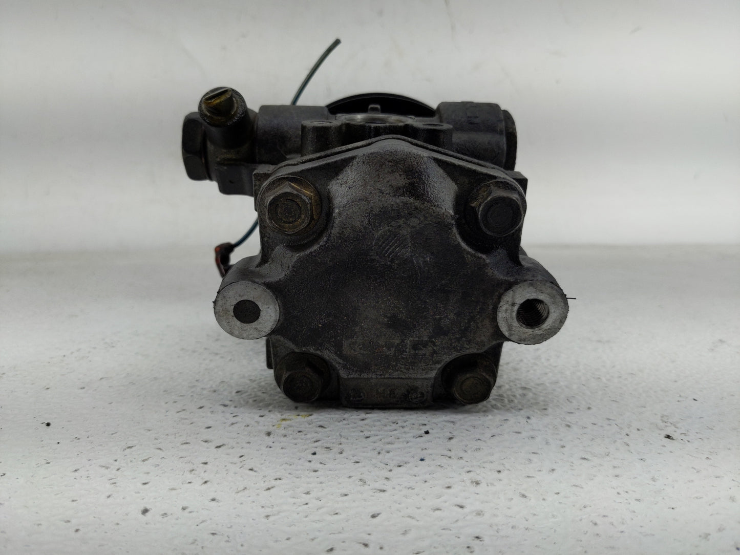 2000-2004 Mitsubishi Montero Sport Power Steering Column Pump Oem - Oemusedautoparts1.com