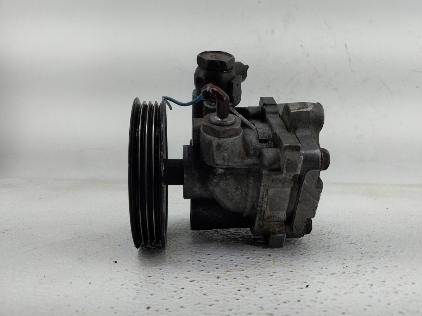 2000-2004 Mitsubishi Montero Sport Power Steering Column Pump Oem - Oemusedautoparts1.com
