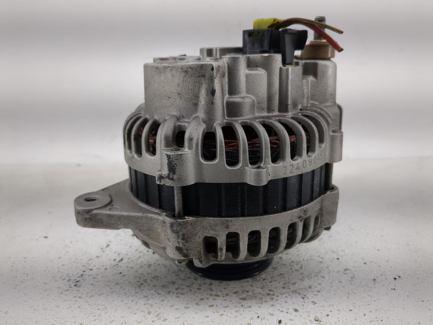 1998-2004 Mitsubishi Montero Sport Alternator Replacement Generator Charging Assembly Engine OEM P/N:22409045 Fits OEM Used 