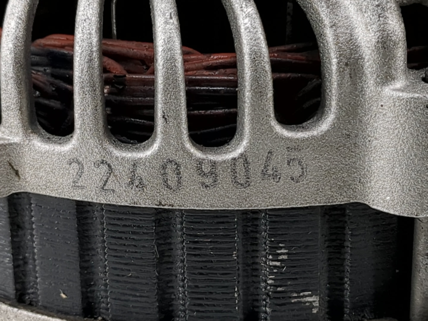 1998-2004 Mitsubishi Montero Sport Alternator Replacement Generator Charging Assembly Engine OEM P/N:22409045 Fits OEM Used 