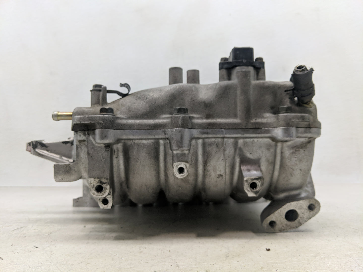 1997-2000 Mitsubishi Montero Sport Air Intake Manifold Fits Fits 1997 1998 1999 2000 OEM Used Auto Parts - Oemusedautoparts1