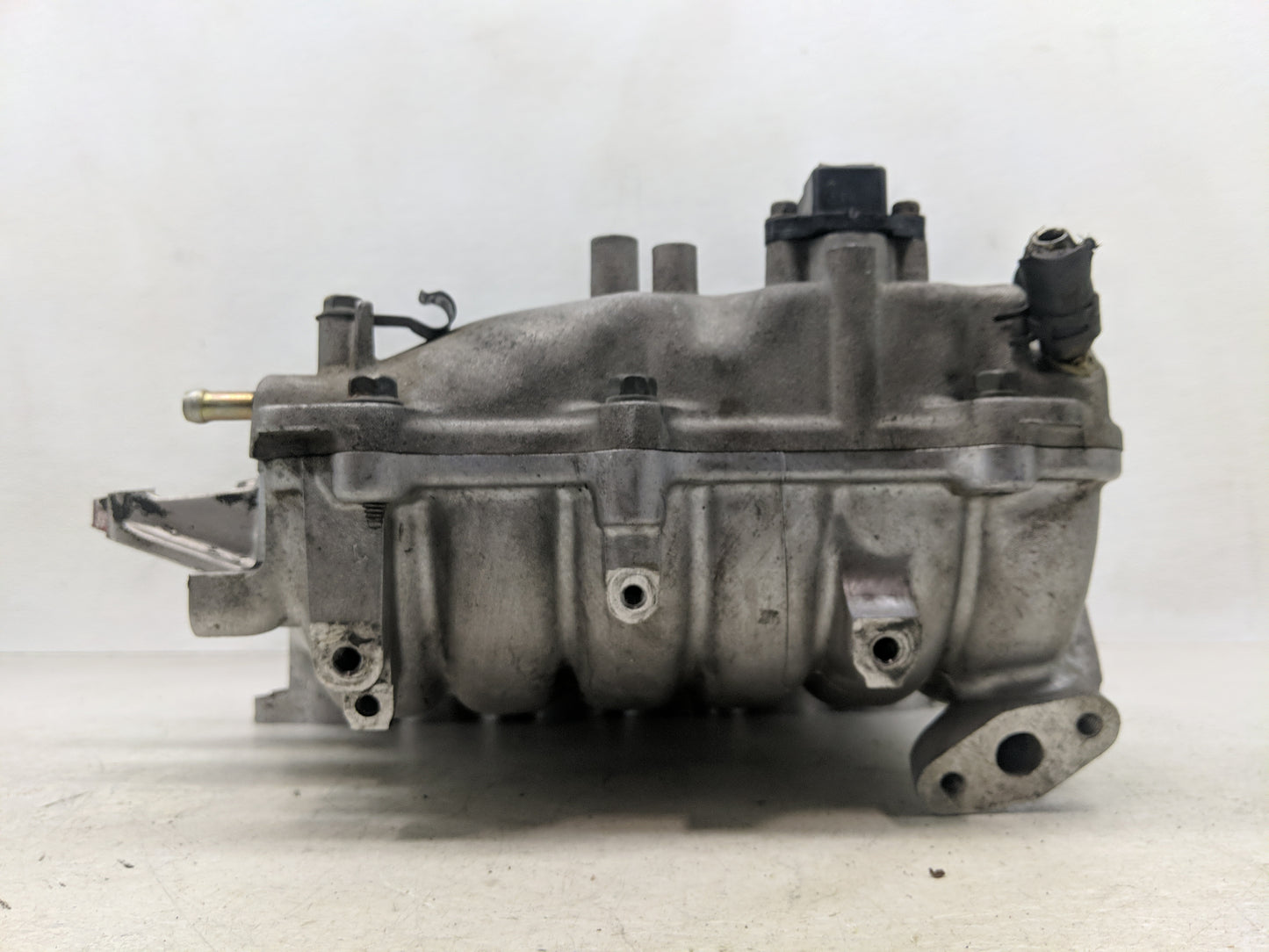 1997-2000 Mitsubishi Montero Sport Air Intake Manifold Fits Fits 1997 1998 1999 2000 OEM Used Auto Parts - Oemusedautoparts1