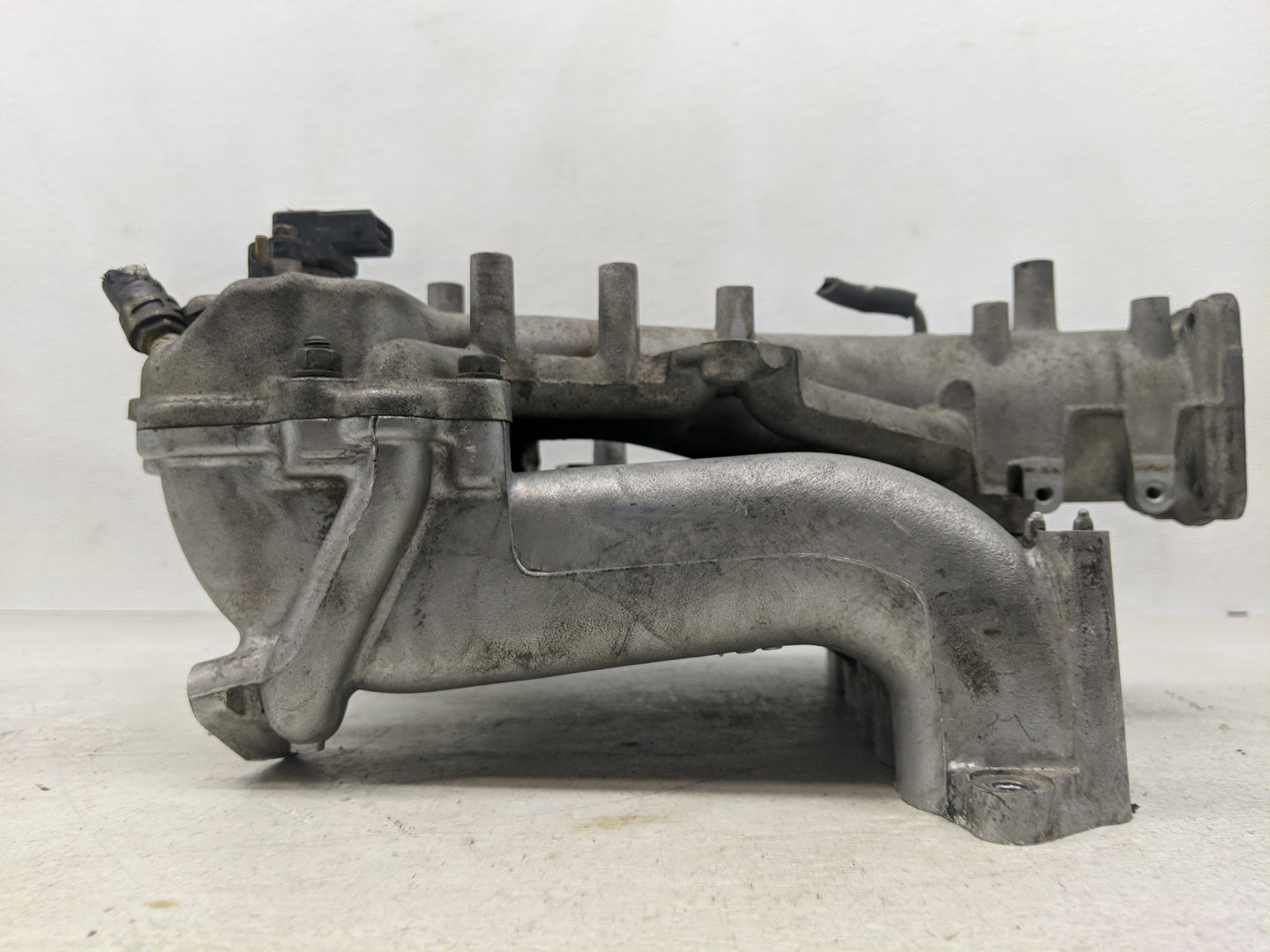1997-2000 Mitsubishi Montero Sport Air Intake Manifold Fits Fits 1997 1998 1999 2000 OEM Used Auto Parts - Oemusedautoparts1