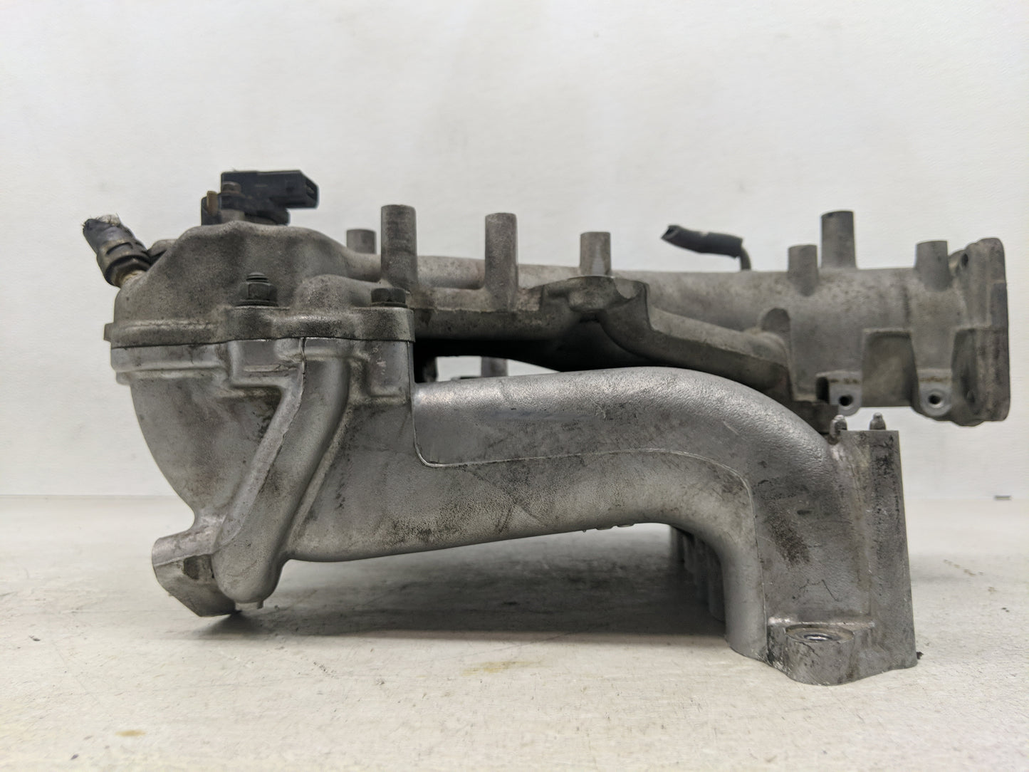 1997-2000 Mitsubishi Montero Sport Air Intake Manifold Fits Fits 1997 1998 1999 2000 OEM Used Auto Parts - Oemusedautoparts1