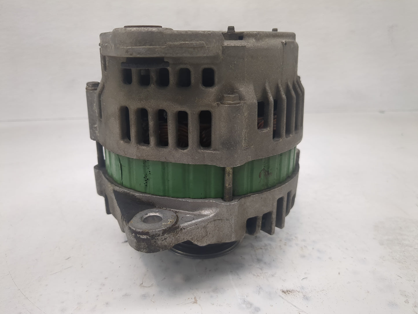 2000 Nissan Maxima Alternator Replacement Generator Charging Assembly Engine OEM P/N:23100-2Y900R Fits OEM Used Auto Parts -