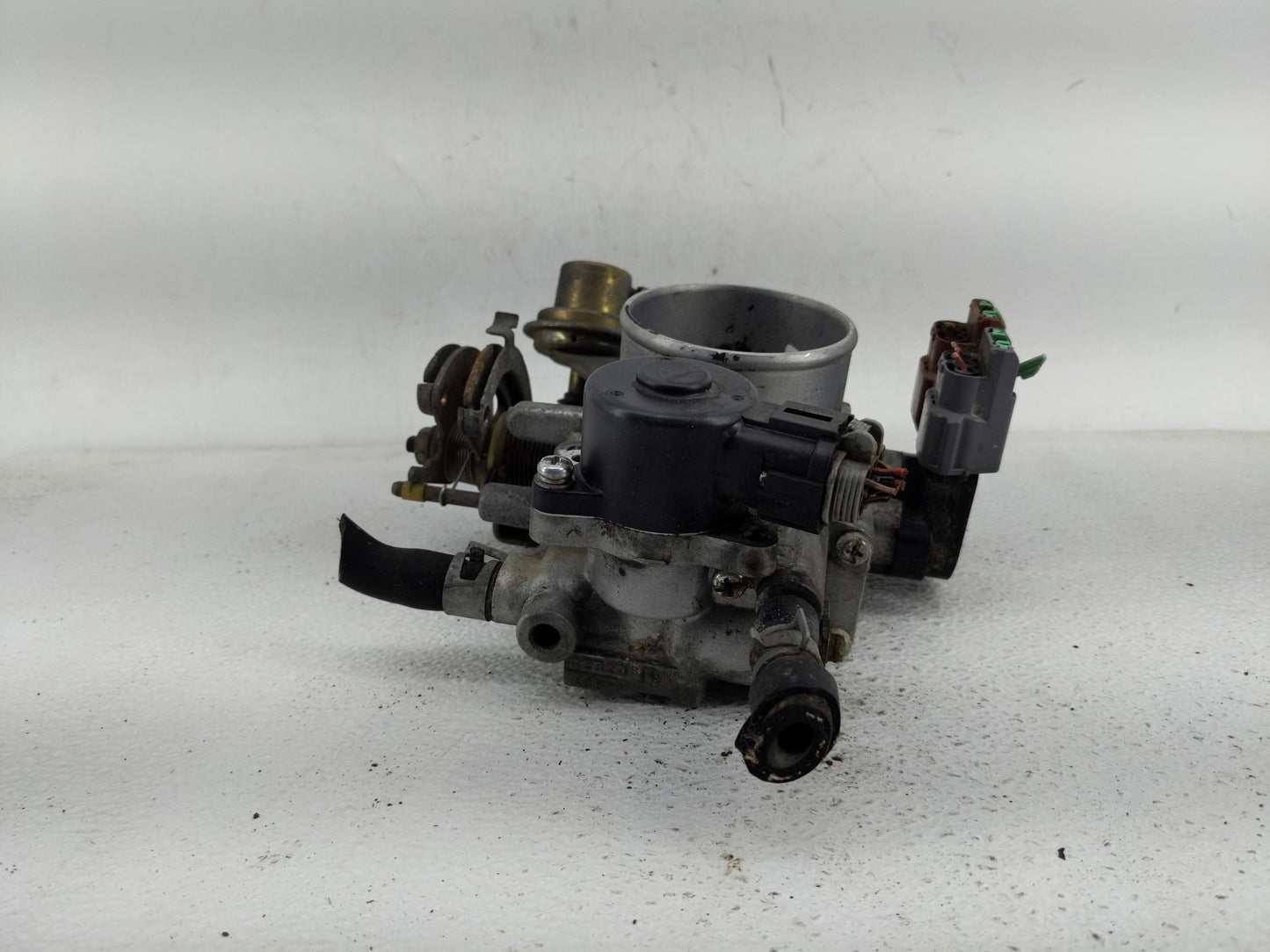 2000 Nissan Maxima Throttle Body Fits OEM Used Auto Parts - Oemusedautoparts1.com