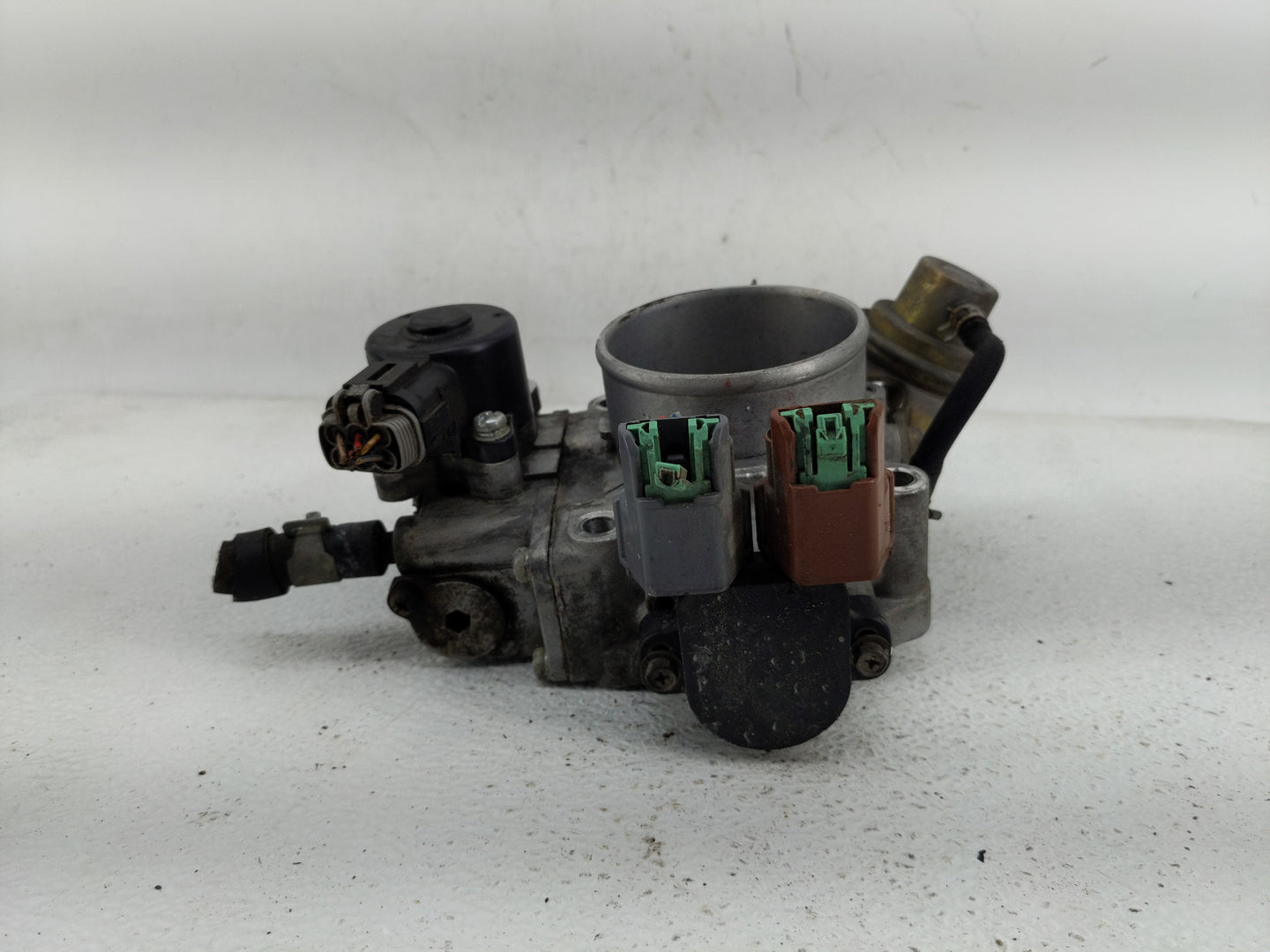 2000 Nissan Maxima Throttle Body Fits OEM Used Auto Parts - Oemusedautoparts1.com