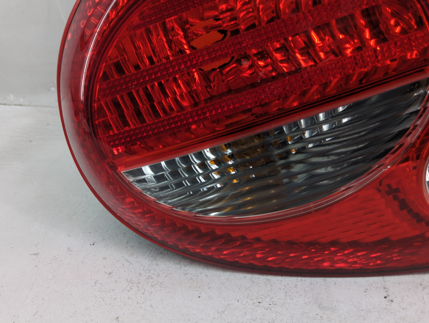 2000-2001 Nissan Maxima Tail Light Assembly Passenger Right OEM P/N:220-63529 Fits Fits 2000 2001 OEM Used Auto Parts - Oemu