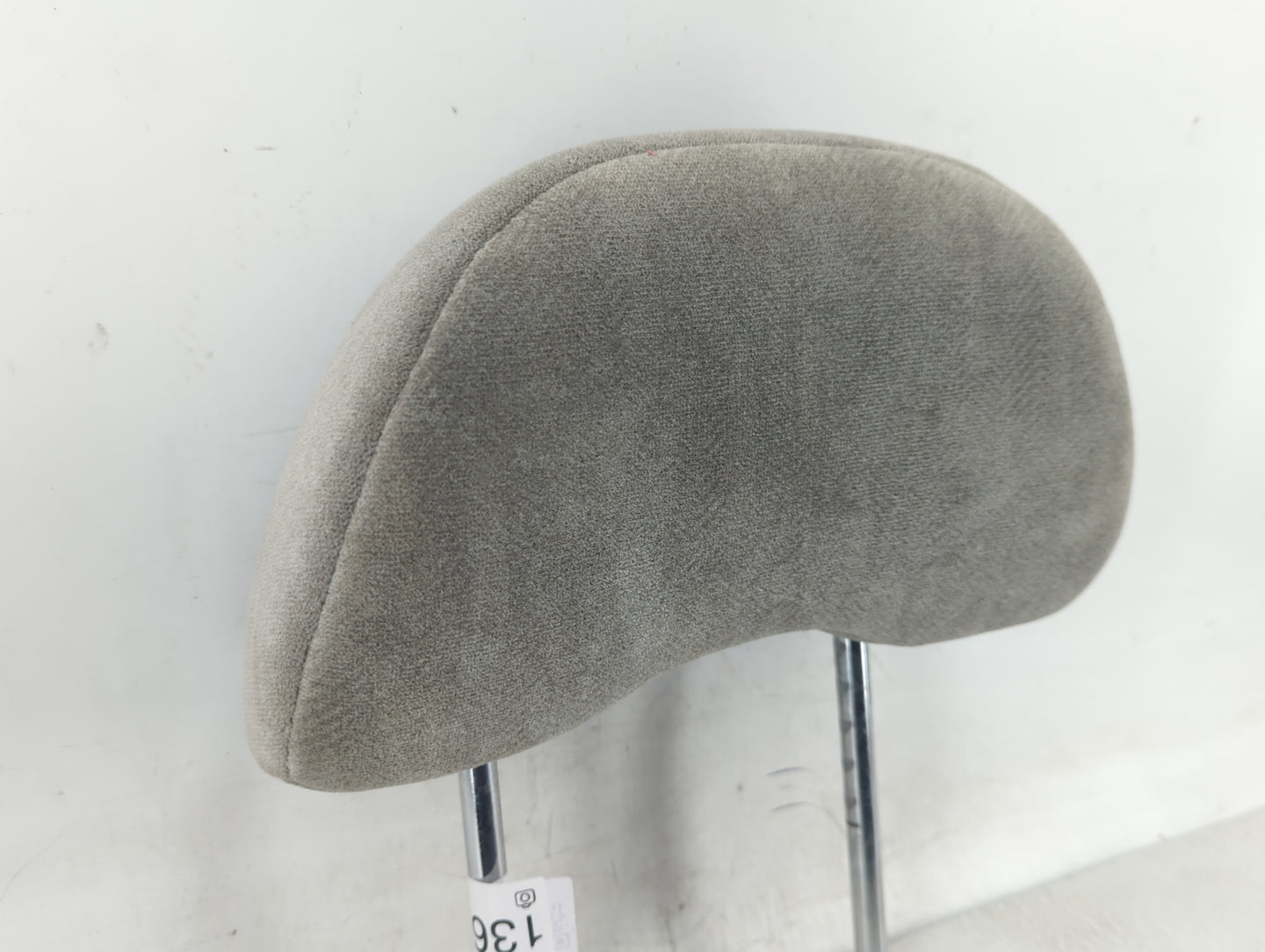 2000 Nissan Maxima Headrest Head Rest Rear Center Seat Fits OEM Used Auto Parts - Oemusedautoparts1.com