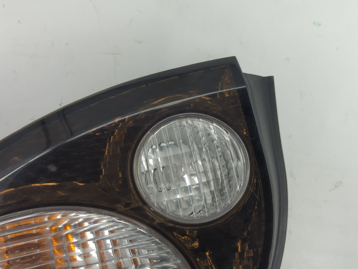 2000-2001 Nissan Maxima Tail Light Assembly Driver Left OEM P/N:220-63529 Fits Fits 2000 2001 OEM Used Auto Parts - Oemuseda