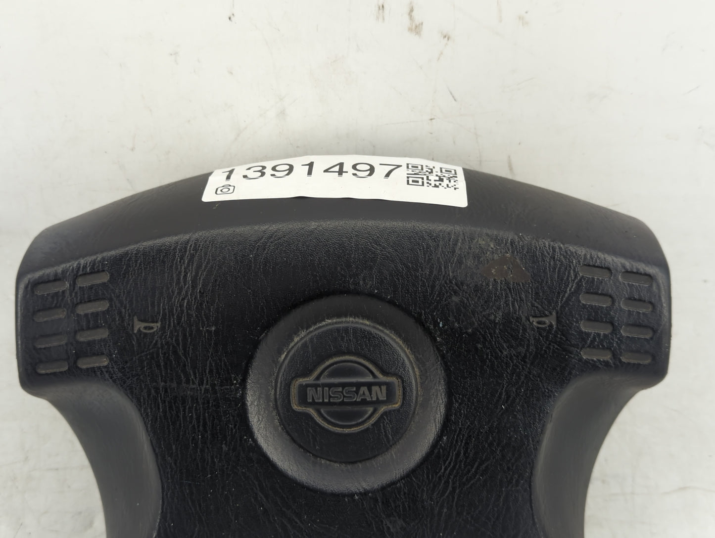 2000 Nissan Maxima Air Bag Driver Left Steering Wheel Mounted Fits OEM Used Auto Parts - Oemusedautoparts1.com