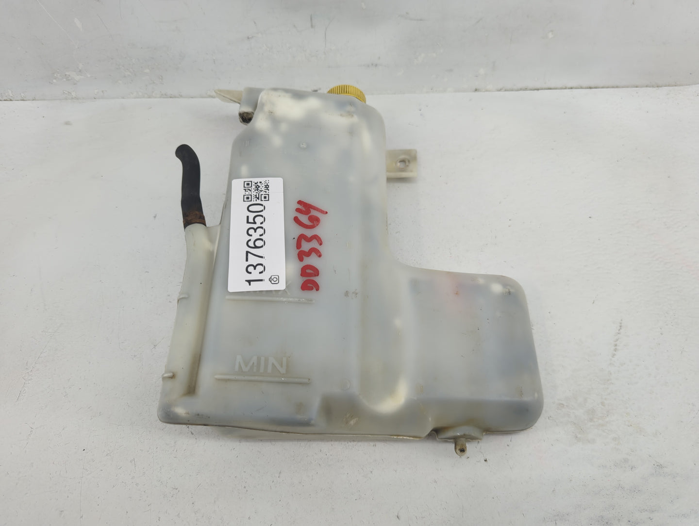 2000-2001 Nissan Xterra Windshield Washer Fluid Reservoir Bottle Oem - Oemusedautoparts1.com