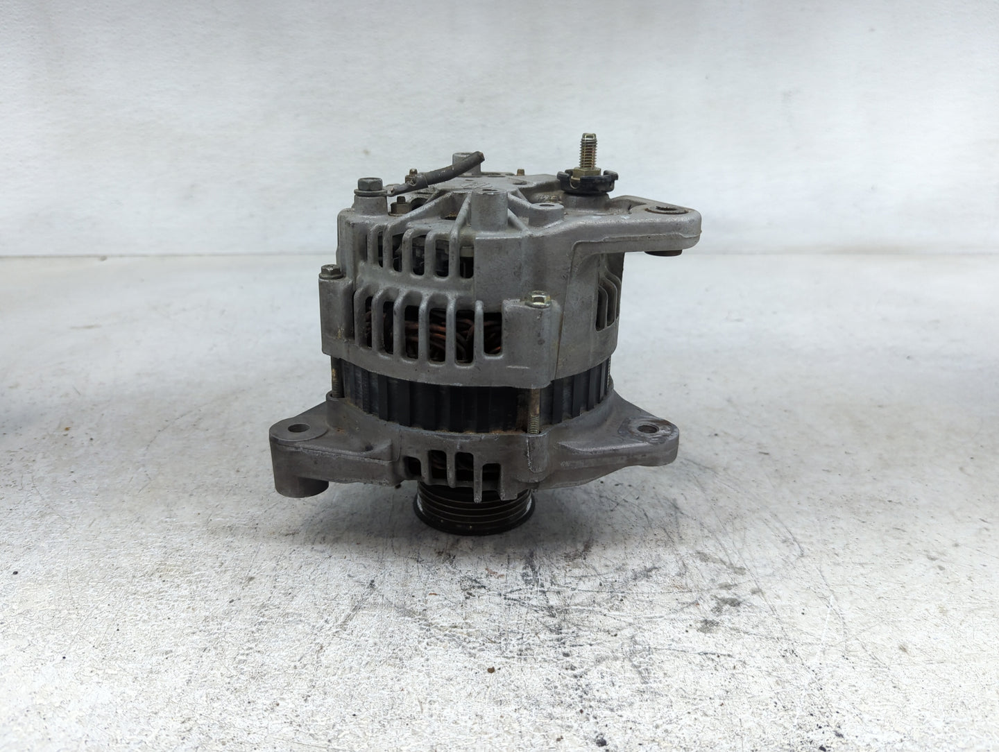 2000-2002 Nissan Xterra Alternator Replacement Generator Charging Assembly Engine OEM P/N:LR180-756B 23100 4S100 Fits OEM Us