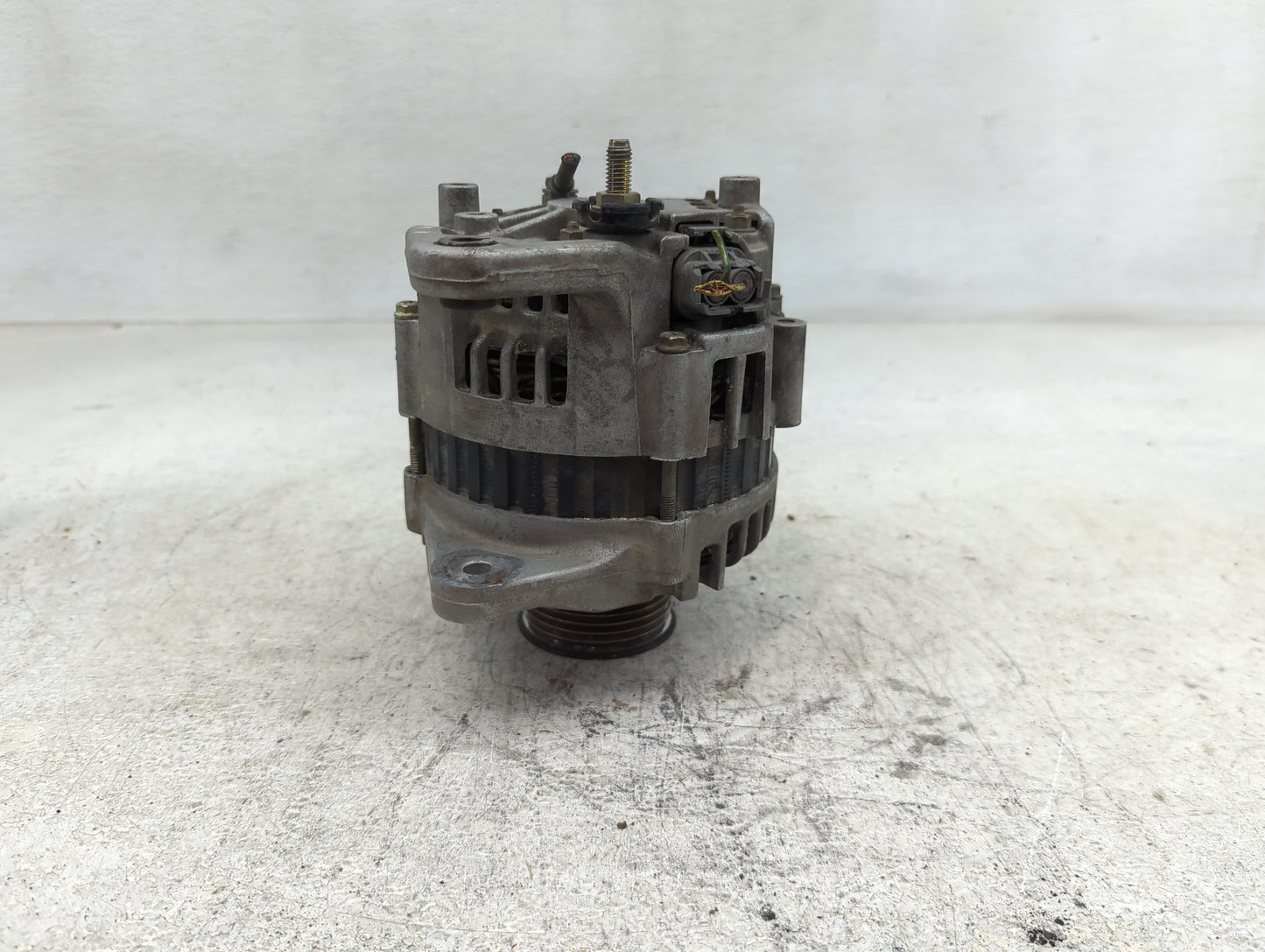 2000-2002 Nissan Xterra Alternator Replacement Generator Charging Assembly Engine OEM P/N:LR180-756B 23100 4S100 Fits OEM Us