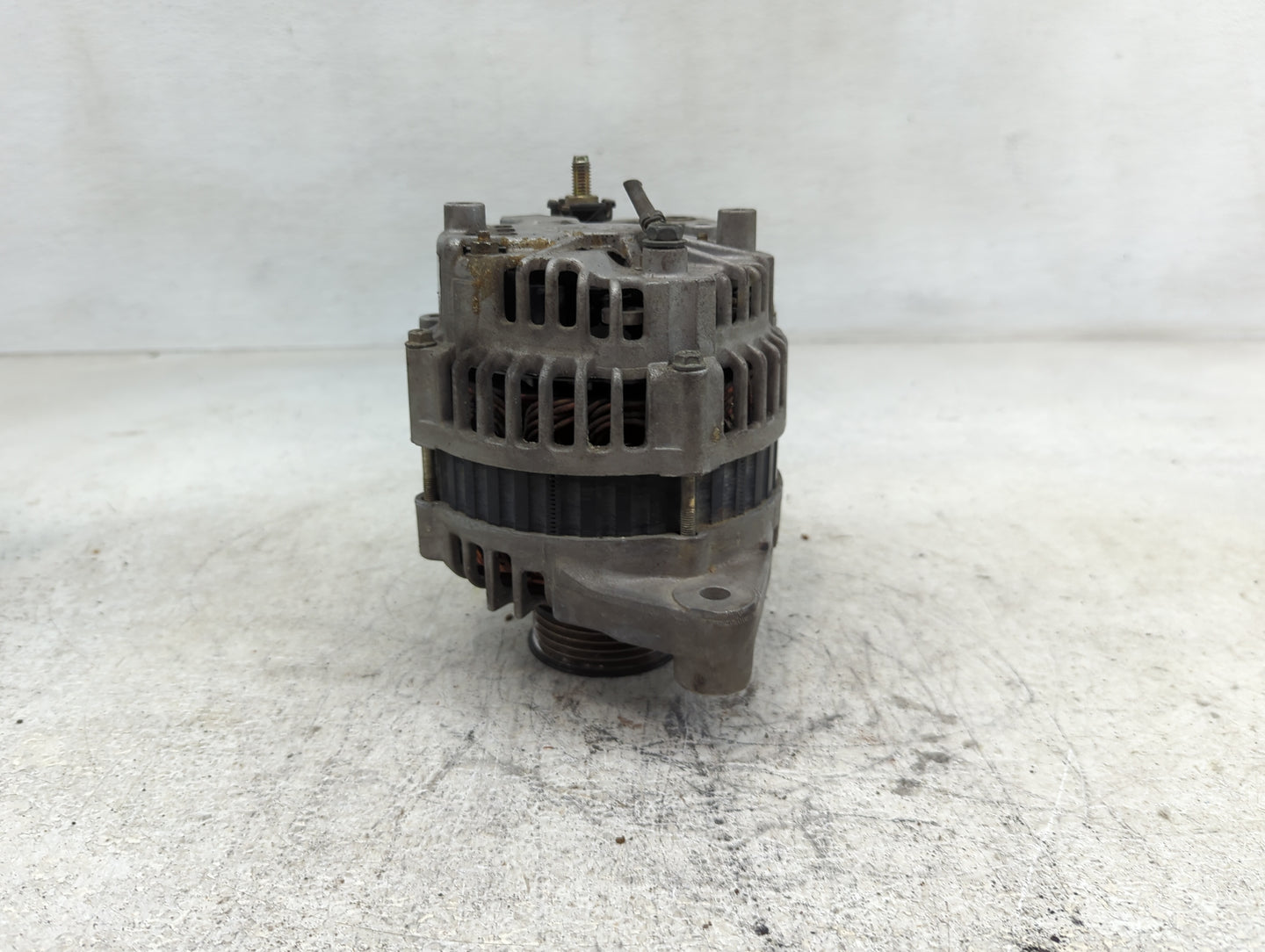 2000-2002 Nissan Xterra Alternator Replacement Generator Charging Assembly Engine OEM P/N:LR180-756B 23100 4S100 Fits OEM Us
