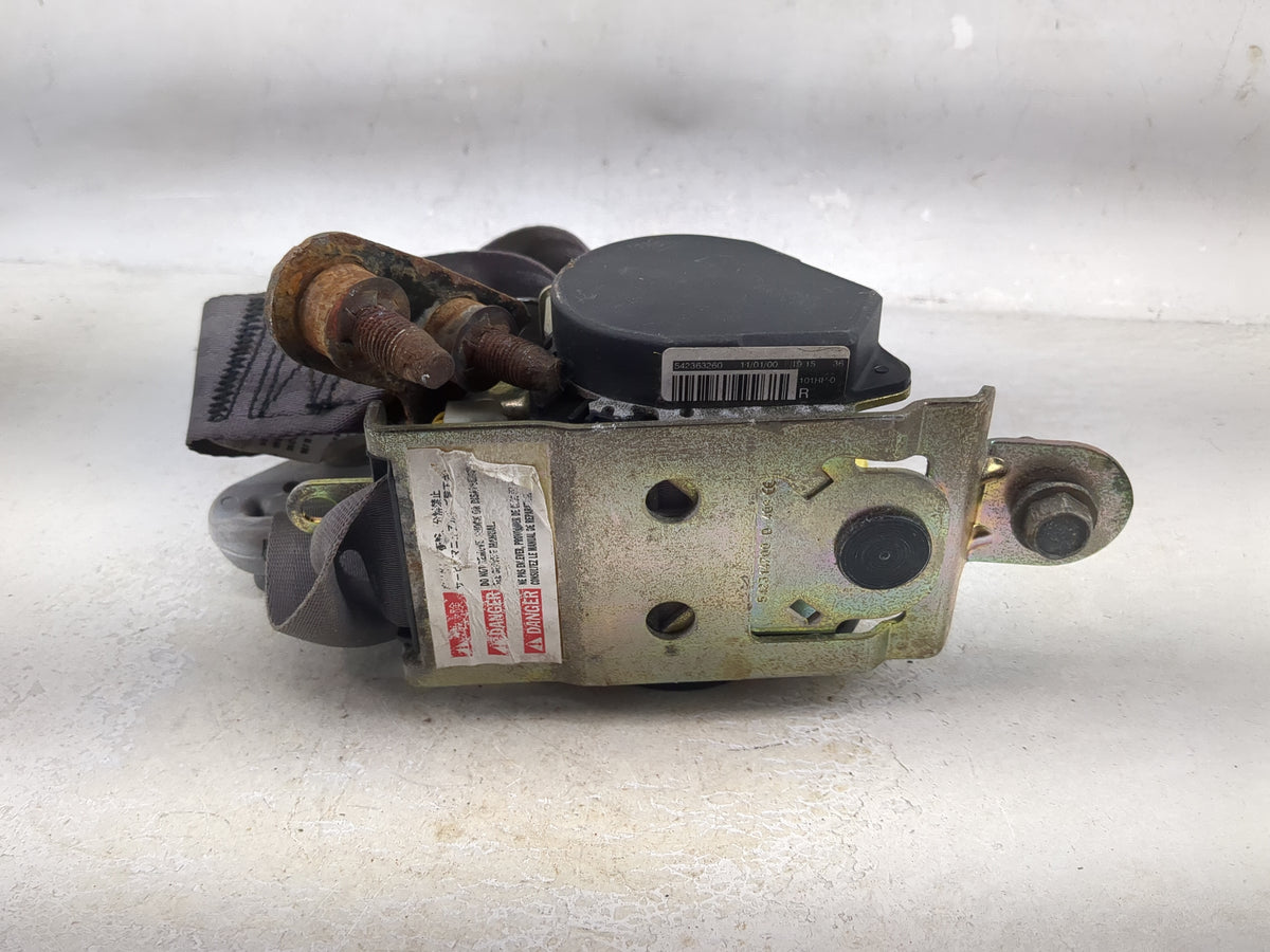 2000-2001 Nissan Xterra Passenger Front Seatbelt Retractor - Oemusedautoparts1.com