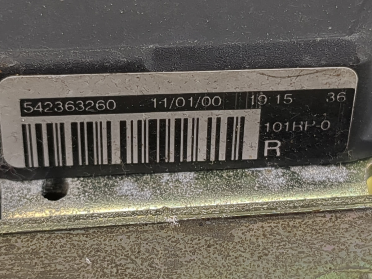 2000-2001 Nissan Xterra Passenger Front Seatbelt Retractor - Oemusedautoparts1.com