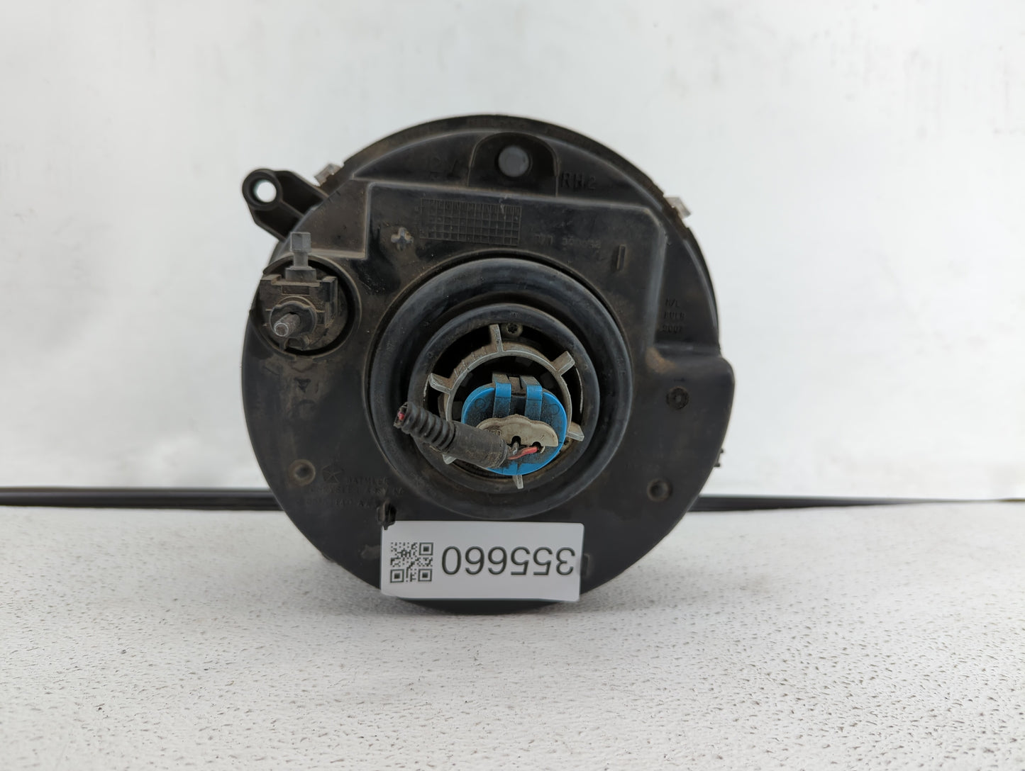 2000-2001 Nissan Xterra Passenger Right Oem Head Light Headlight Lamp - Oemusedautoparts1.com