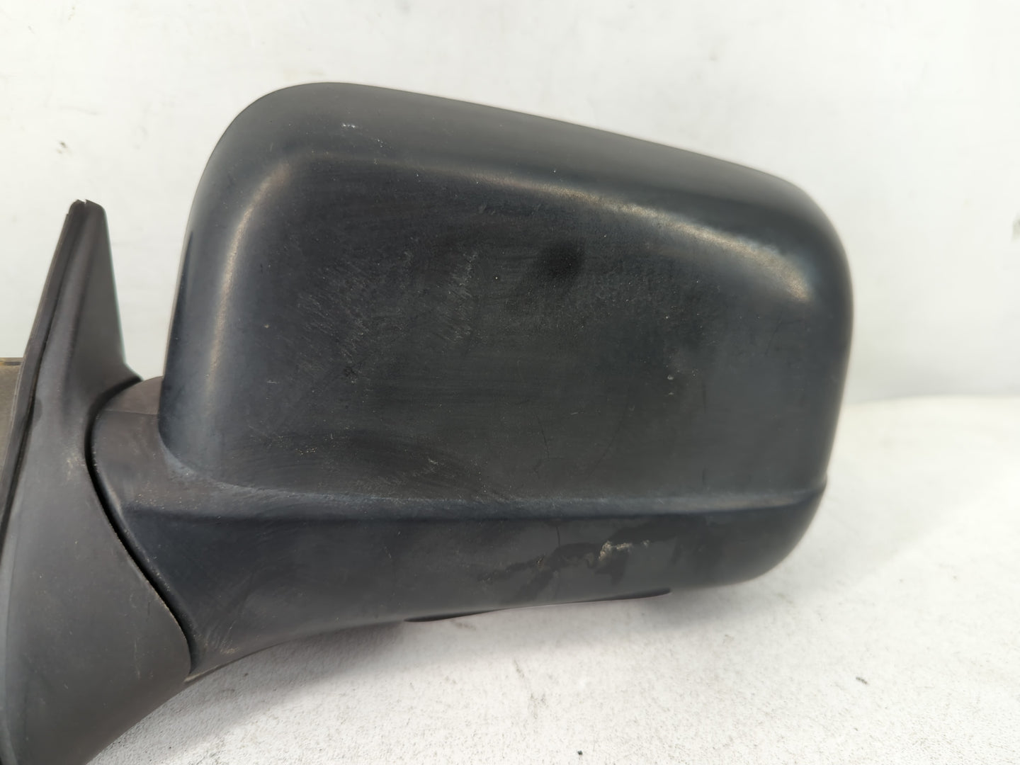 2000-2004 Nissan Xterra Driver Side View Mirror - Left Door Mirror OEM Used - Oemusedautoparts1.com