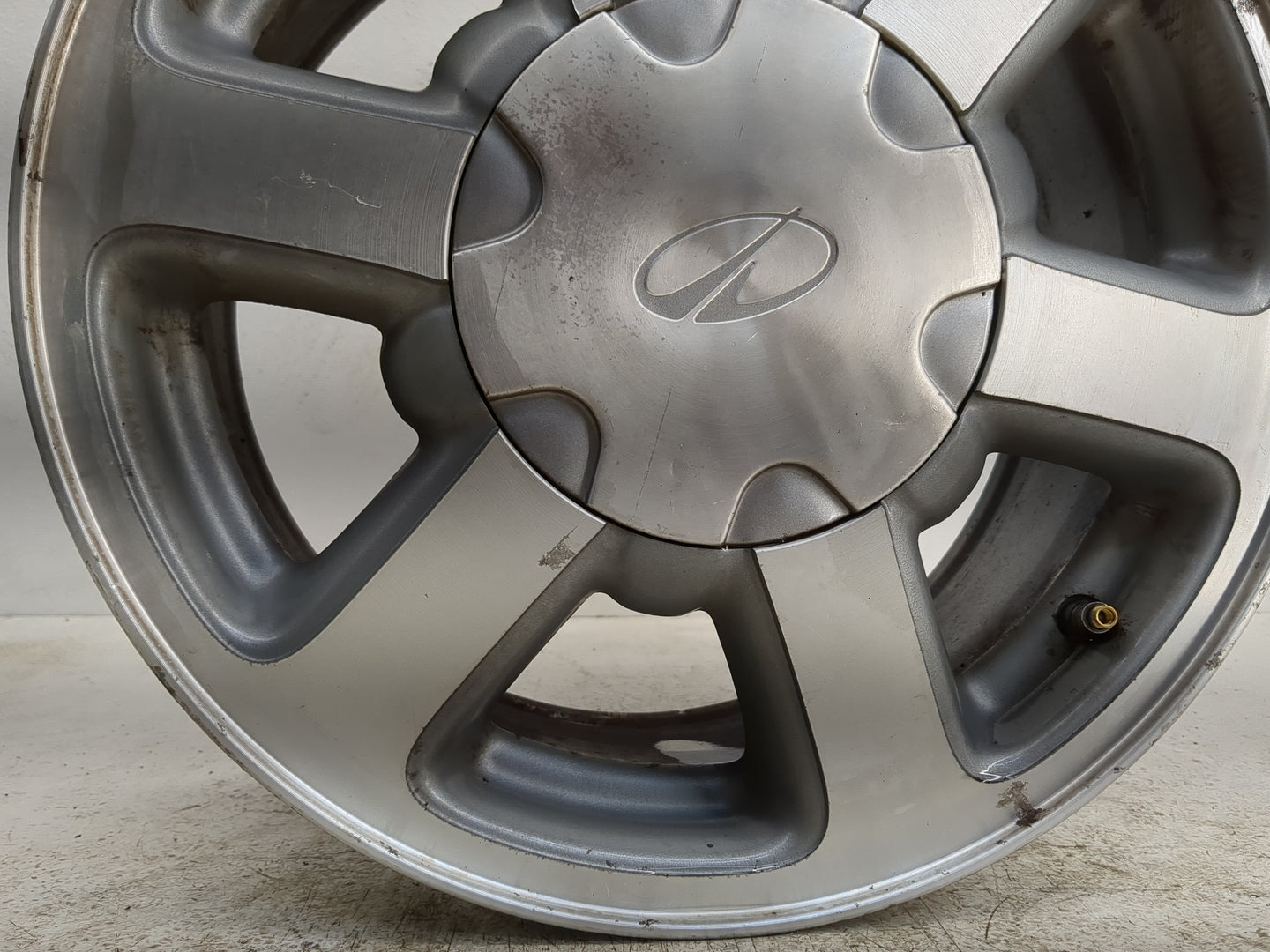 1998-2001 Oldsmobile Bravada Oem Wheel Rim 1120724 - Oemusedautoparts1.com