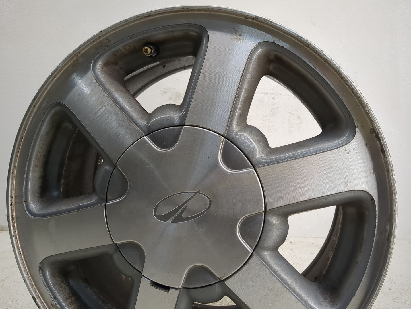 1998-2001 Oldsmobile Bravada Oem Wheel Rim 1120725 - Oemusedautoparts1.com