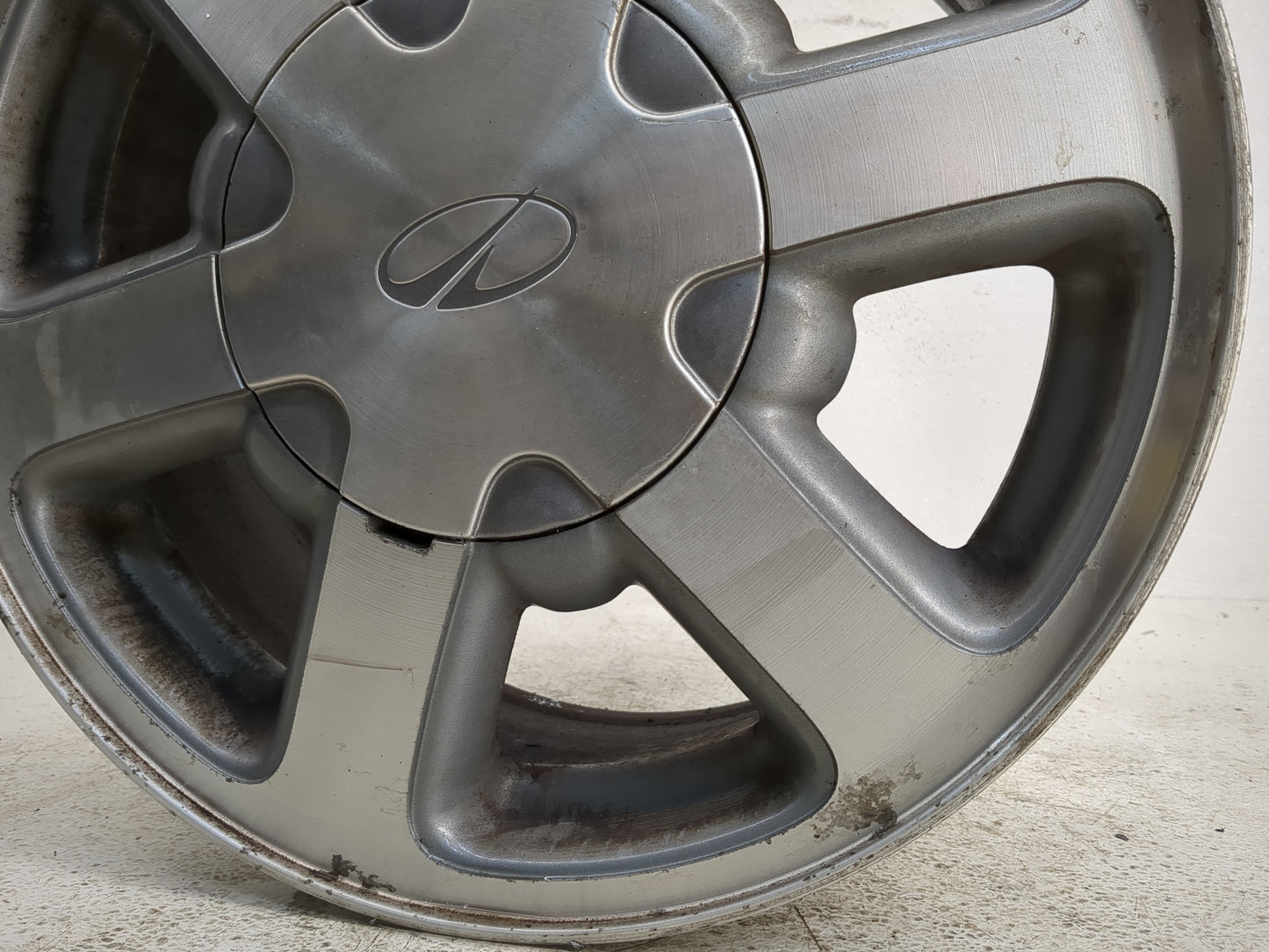 1998-2001 Oldsmobile Bravada Oem Wheel Rim 1120725 - Oemusedautoparts1.com