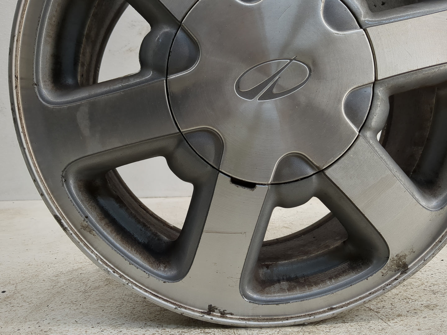 1998-2001 Oldsmobile Bravada Oem Wheel Rim 1120725 - Oemusedautoparts1.com
