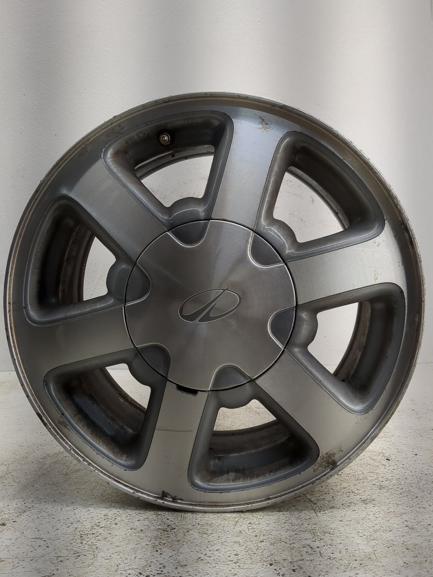 1998-2001 Oldsmobile Bravada Oem Wheel Rim 1120725 - Oemusedautoparts1.com