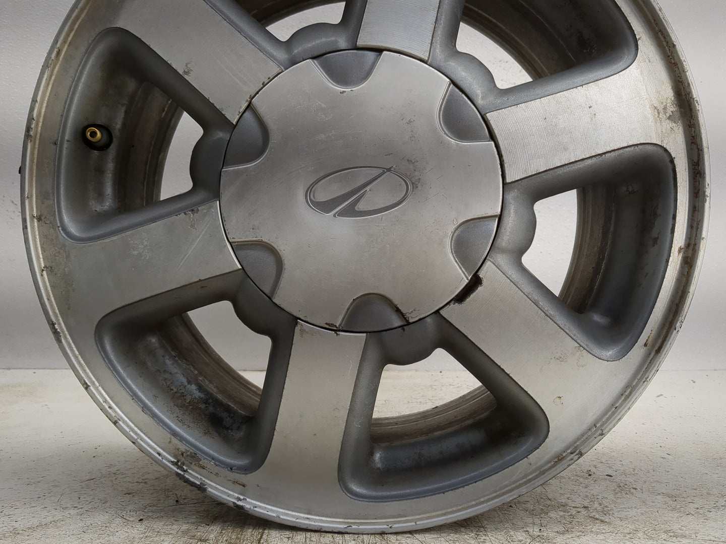 1998-2001 Oldsmobile Bravada Oem Wheel Rim 1120726 - Oemusedautoparts1.com